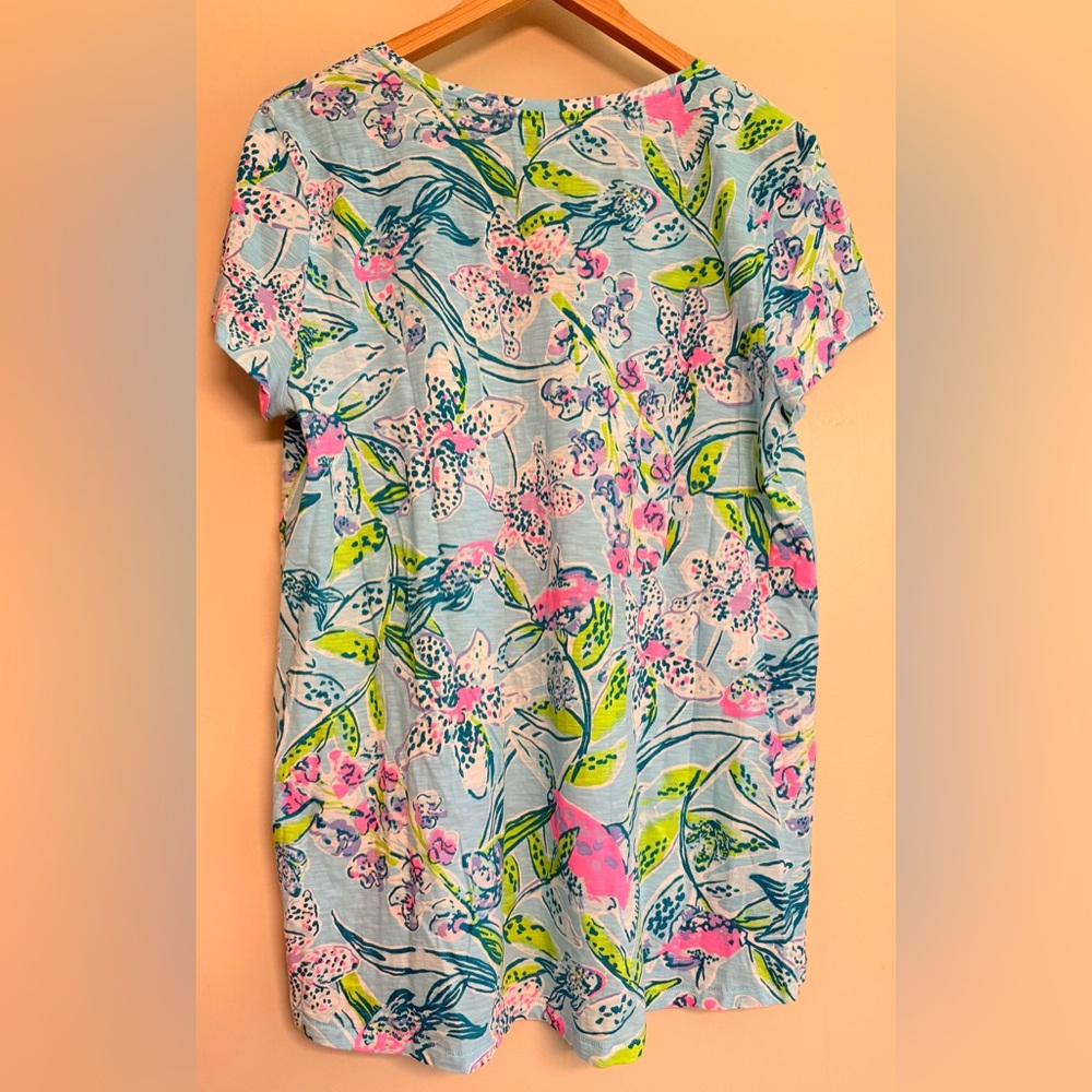 Lilly Pulitzer Bali Blue Sway This‎ Way Etta Tshirt Vneck Women’s XL 100%cotton - Picture 2 of 8